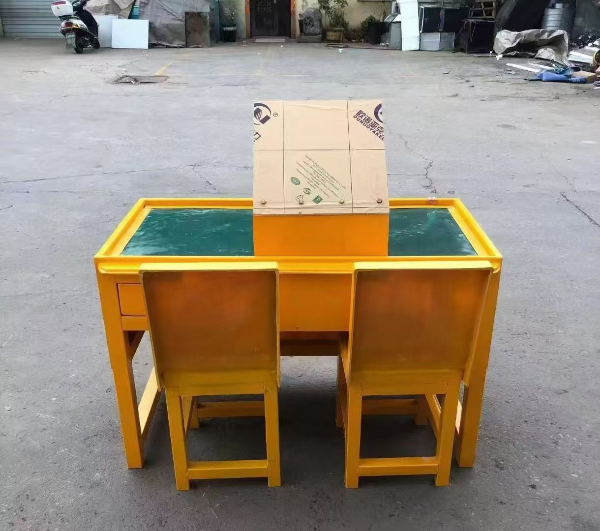 黑山防静电导通桌井下煤矿火工品发放桌：危险品流转的安全守护者